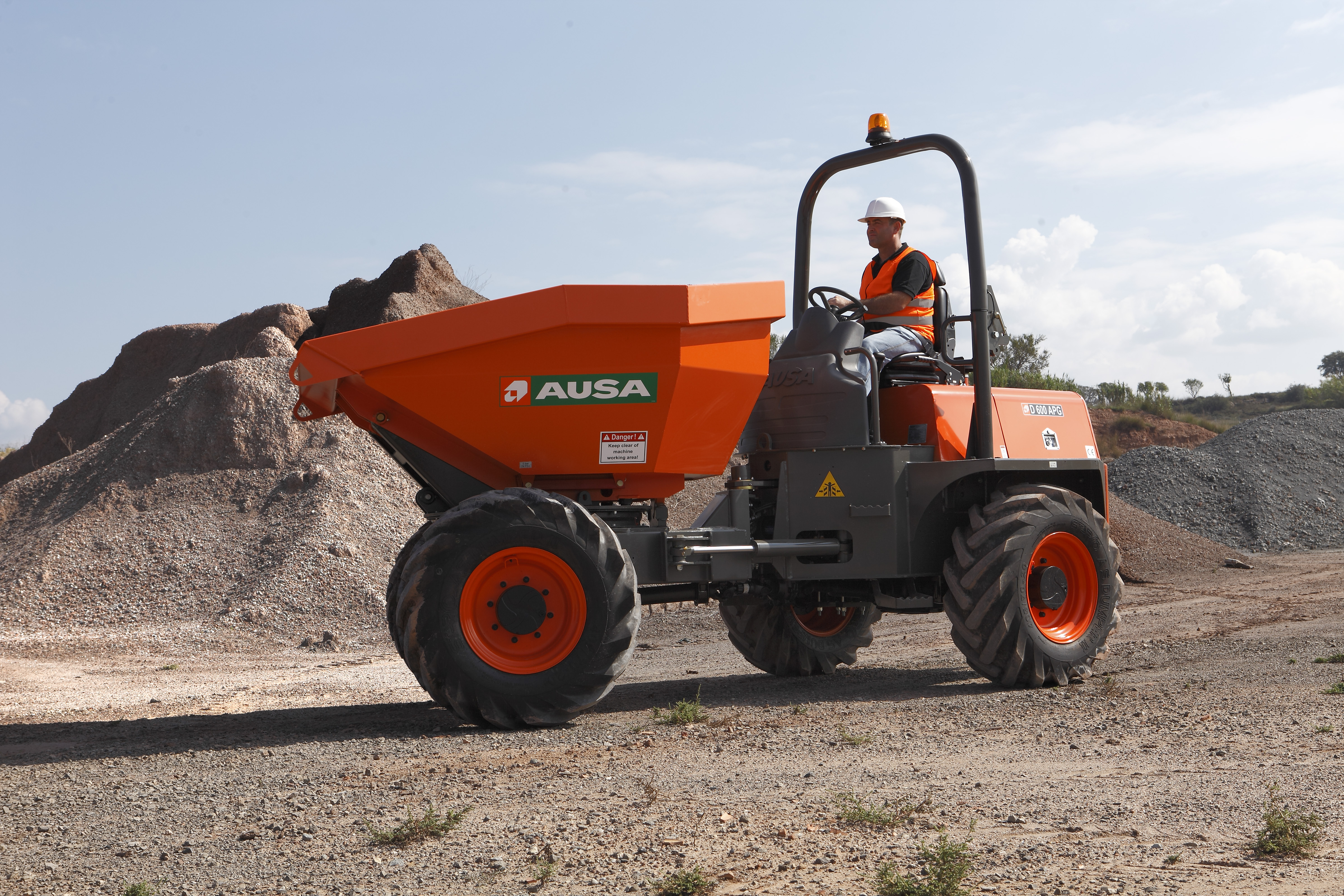 Výroba svařenců pro hydrostatický dumper úspěšně začala